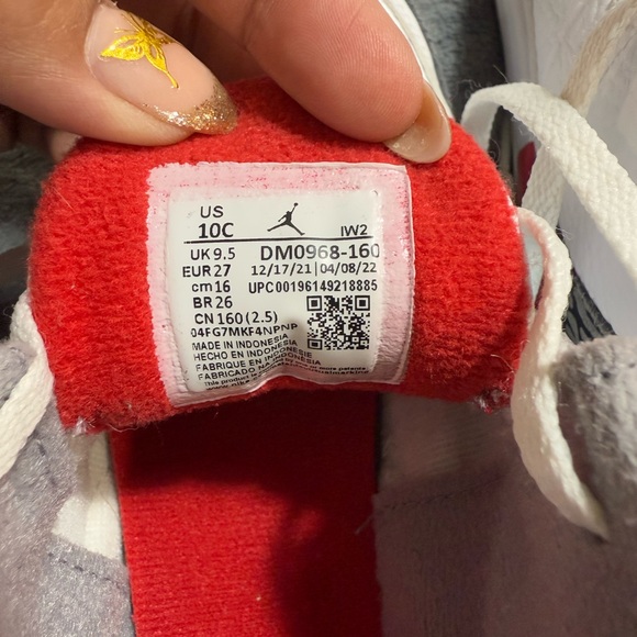 Jordan kids tenis shoes - Picture 5 of 6